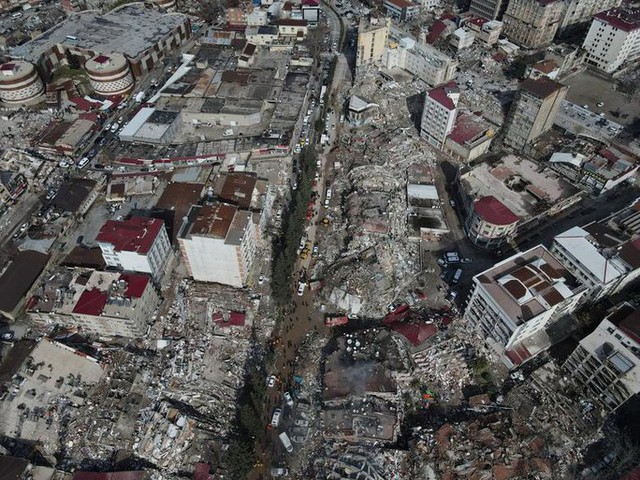 Thảm họa động đất: Số người chết tăng vọt, bi kịch gói trong ảnh vệ tinh - Ảnh 12.