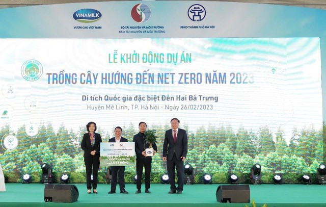 Bộ Tài nguyên và Môi trường cùng Vinamilk khởi động dự án trồng cây hướng đến mục tiêu Net Zero năm 2050 - Ảnh 2.
