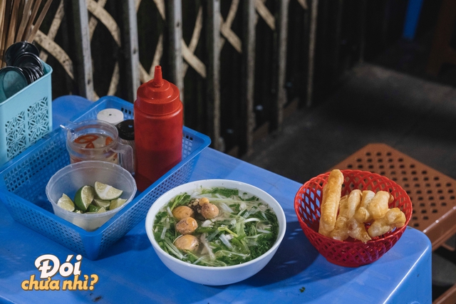 Đi ăn khuya ở khu chợ đầu mối nức tiếng quận Ba Đình: Có cả loạt món ngon bán tới tận nửa đêm - Ảnh 16.