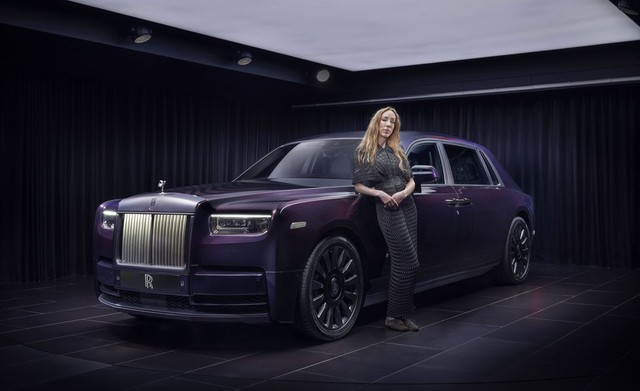 Rolls-Royce Phantom tinh xảo nhất thế giới: Làm khung mất 4 năm, bầu trời sao tốn cả tháng, là xe của đại gia chịu chơi đặt trước - Ảnh 10.