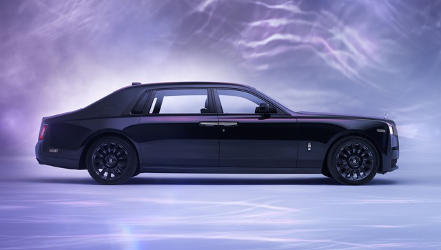 Rolls-Royce Phantom tinh xảo nhất thế giới: Làm khung mất 4 năm, bầu trời sao tốn cả tháng, là xe của đại gia chịu chơi đặt trước - Ảnh 5.