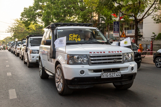  Ông Đặng Lê Nguyên Vũ mang dàn SUV độ khủng đến lễ hội cà phê lớn nhất Việt Nam: G 63 và LX 570 làm nền cho 10 chiếc Range Rover - Ảnh 5.