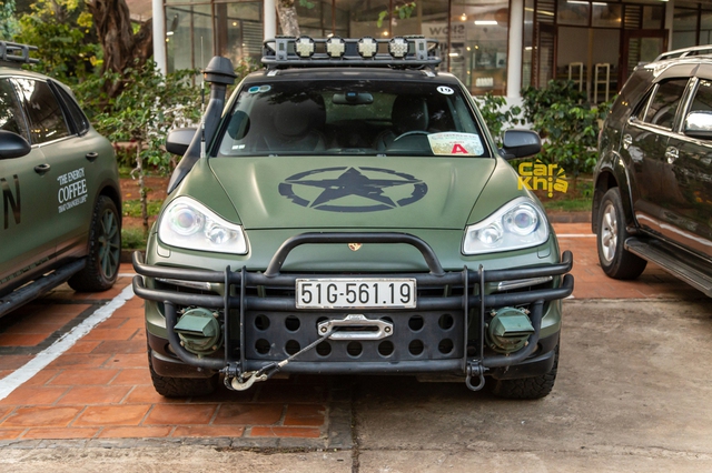  Ông Đặng Lê Nguyên Vũ mang dàn SUV độ khủng đến lễ hội cà phê lớn nhất Việt Nam: G 63 và LX 570 làm nền cho 10 chiếc Range Rover - Ảnh 21.