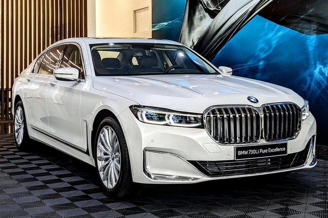 Không chờ chính sách, hàng loạt ô tô tự ‘giảm trước bạ’ tại Việt Nam: BMW, Mercedes bớt cả trăm triệu, vua doanh số cũng nhập cuộc chơi - Ảnh 8.