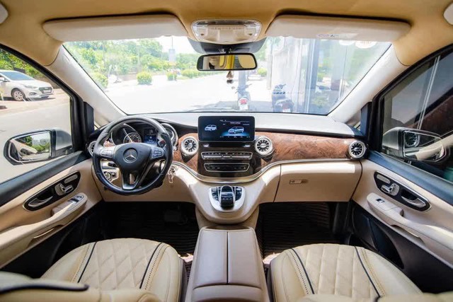 Nhìn rất Maybach nhưng lại là Mercedes-Benz, chiếc xe 7 chỗ này được chào giá gần 2 tỷ đồng, người bán tiết lộ tiền độ hết 700 triệu - Ảnh 3.