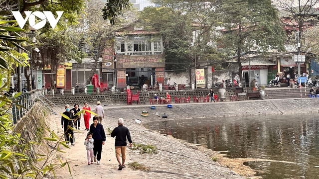 Hà Nội: Đường dạo ven hồ Hoàng Cầu thành nơi sở hữu của các quán nhậu - Ảnh 5.