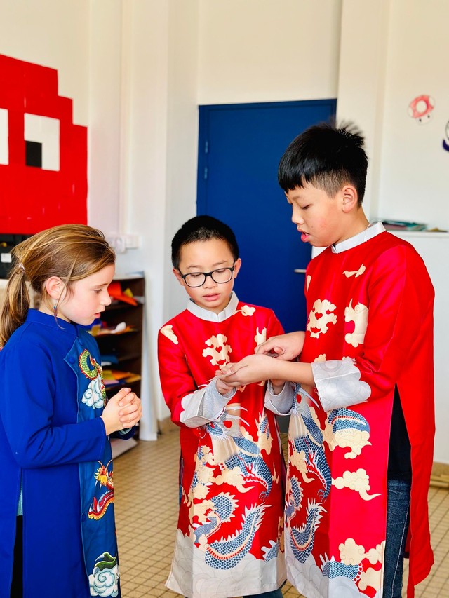 Cậu bé 12 tuổi sống ở Pháp nhưng luôn đam mê quảng bá văn hoá Việt: Là người khởi xướng dự án cực hay ho về áo dài - Ảnh 5.