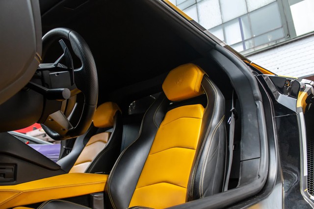Chủ cũ tốn tiền tỷ và cả tháng trời độ Lamborghini Aventador độc nhất Việt Nam, đại gia An Giang mua về chỉ dán lại là thành xe mới mang dấu ấn cá nhân - Ảnh 7.