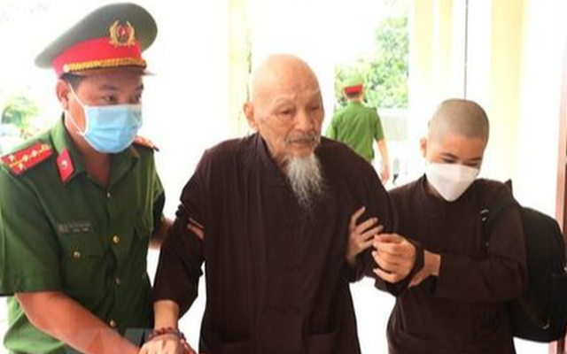 Triệu tập 2 luật sư từng bào chữa cho các bị cáo ở "Tịnh thất Bồng Lai"