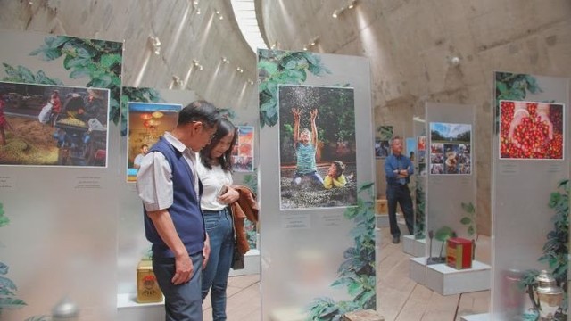 Chi tiền khủng tài trợ Lễ hội Cà phê, Trung Nguyên nhận trái ngọt: Hơn 40.000 khách thăm quan bảo tàng, tour du lịch thác hút 10.000 người - Ảnh 4.