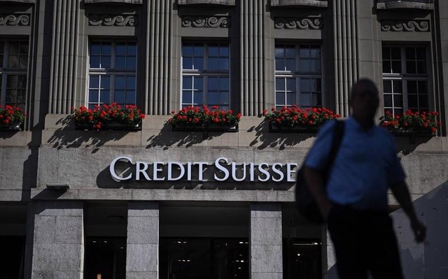 Biến cố bất ngờ, CEO Credit Suisse kêu gọi khách hàng kiên nhẫn