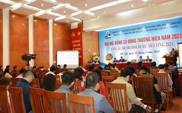 https://nhadatankhanh.com.vn/. TIN MỚI. Phát biểu tại ĐHĐCĐ sáng ngày 16/03, Chủ tịch HĐQT – ông Đỗ  ...