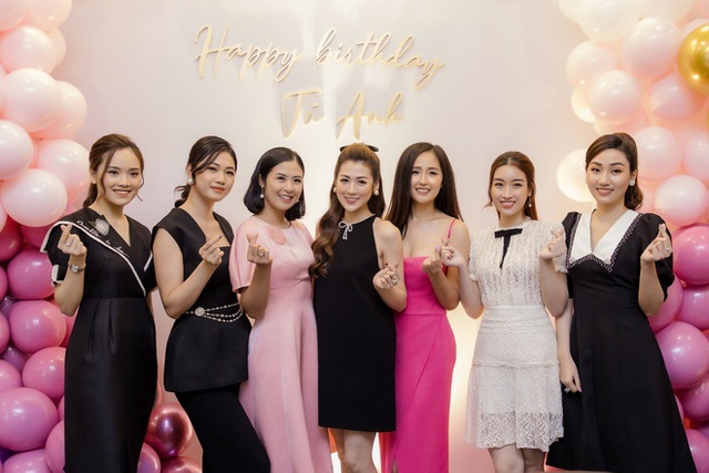 Đỗ Mỹ Linh và dàn người đẹp tụ họp mừng sinh nhật Hoa hậu Ngọc Hân - Ảnh 5.