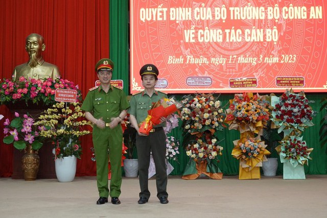 Bộ Công an công bố quyết định nhân sự ở Bình Thuận - Ảnh 1.
