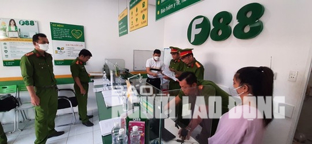 NÓNG: Đồng loạt kiểm tra 13 điểm kinh doanh của F88 ở Tiền Giang - Ảnh 1.
