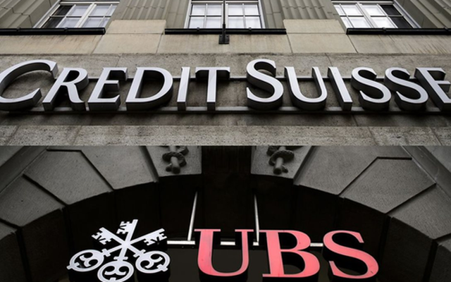 UBS chuẩn bị tiếp quản toàn bộ hay một phần của Credit Suisse?