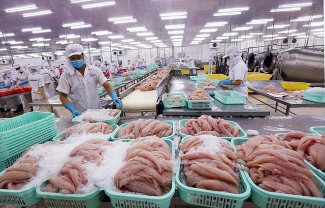 VASEP: Cá tôm Việt sang Mỹ và EU giảm mạnh, xuất khẩu thủy sản 2 tháng đầu năm chỉ bằng 3/4 cùng kỳ - Ảnh 1.