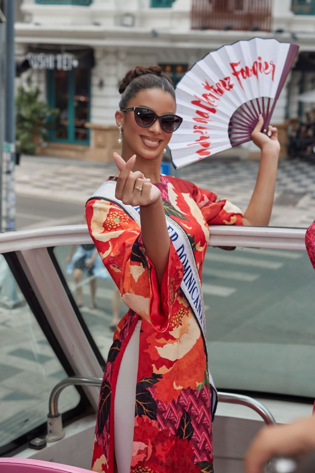 Câu chuyện Miss Universe 2022 diện áo dài khi đến Việt Nam qua lời bộc bạch của stylist - Ảnh 3.