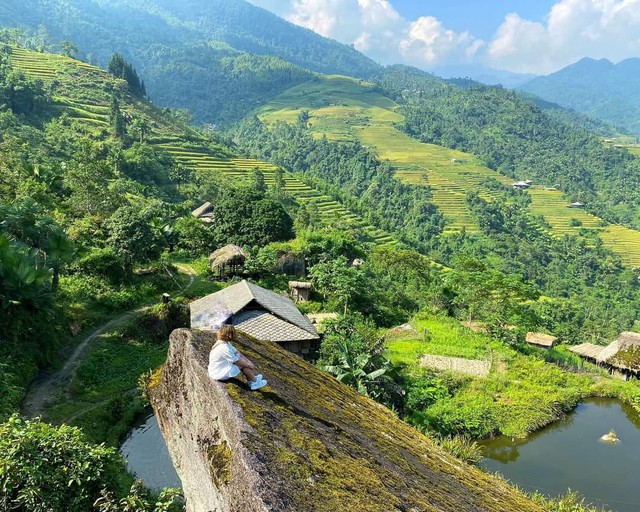 Cứ ngỡ trong truyện cổ tích nhưng những mái nhà phủ rêu ngoài đời thật lại ở ngay vùng đất gây thương nhớ của Việt Nam - Ảnh 12.