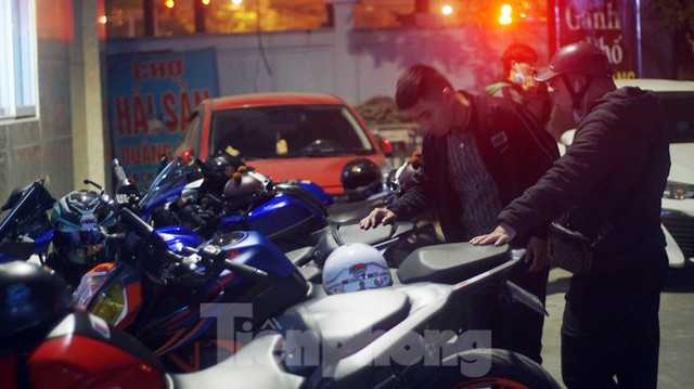 Cảnh sát 141 hóa trang ‘tóm loạt xe phân khối lớn độ pô gây náo loạn đường phố - Ảnh 9.