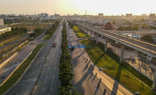 Cận cảnh 2km hầm chui cửa ngõ TP.HCM chuẩn bị thông xe sau 6 năm thi công - Ảnh 2.