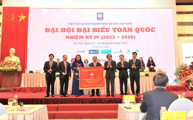 Doanh nhân Đỗ Quang Hiển trúng cử Phó Chủ tịch Hiệp hội DNNVV Việt Nam - Ảnh 2.