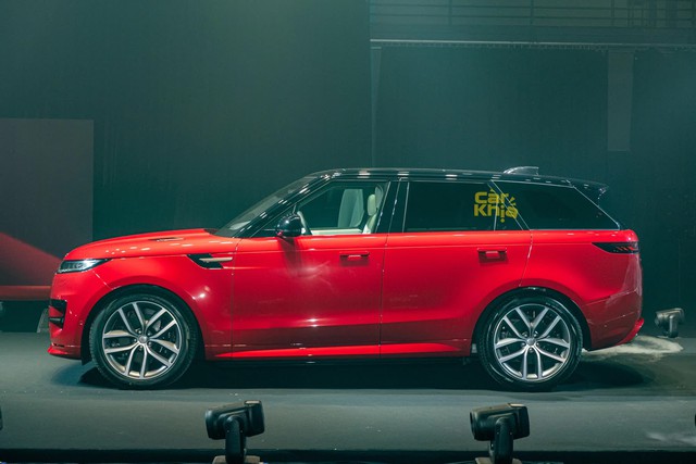 Range Rover Sport 2023 ra mắt Việt Nam: Giá cao nhất 8,57 tỷ đồng, gấp đôi BMW X5 - Ảnh 4.