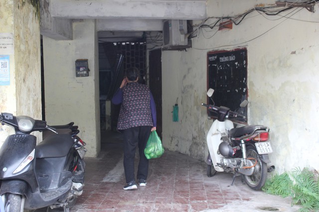 Cải tạo chung cư cũ Hà Nội: Cư dân lo lắng về chất lượng nhà tạm cư - Ảnh 1.