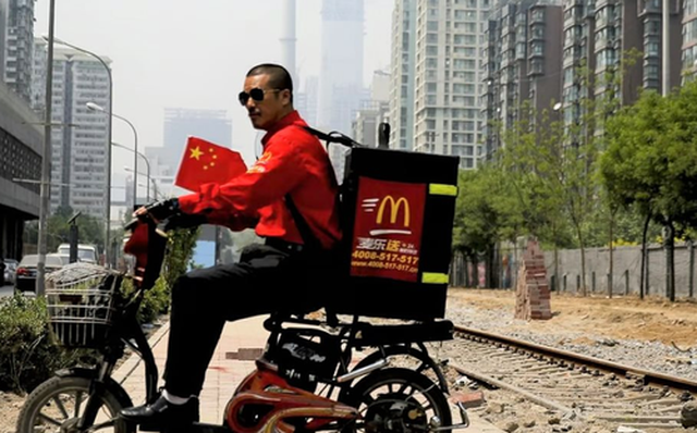 McDonald’s ở xứ sở Trung Quốc: Mỗi 10 tiếng mở một chi nhánh mới, chỉ bán khoai tây chiên, burger tự tin cạnh tranh với  2,6 triệu nhà hàng khác
