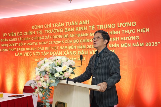 Ông Trần Tuấn Anh, Ủy viên Bộ Chính trị, Trưởng Ban Kinh tế Trung ương