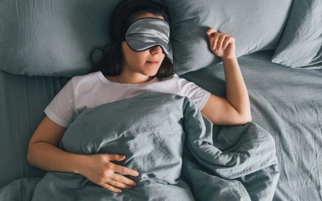 Chuyên gia giấc ngủ: Ngủ 8 tiếng/ngày vẫn chưa đủ, thực hiện 1 điều cực rẻ tiền này cơ thể hưởng lợi không ngờ, khỏe mạnh, sống lâu