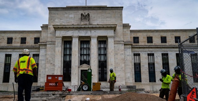 Fed đứng trước một ‘nhiệm vụ’ khó ngang ngửa việc tăng, giảm lãi suất - Ảnh 1.
