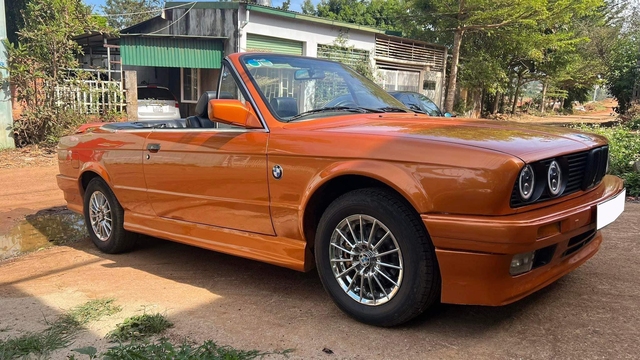 Bán BMW 3-Series 30 năm tuổi đắt ngang Mazda6 đập hộp, người bán chia sẻ: Hàng độc nhất trên thị trường, nguyên bản đến 98% - Ảnh 1.