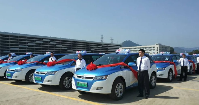  100% Taxi điện: Mục tiêu sắp hoàn thành ở Trung Quốc, riêng Bắc Kinh chi tới 1,3 tỷ USD để đổi hết sang xe điện  - Ảnh 2.