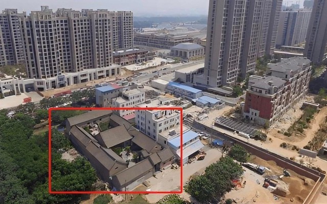 Căn nhà cổ rộng 3 mẫu đất được trả 1 tỷ NDT cũng không chịu phá bỏ ở Trung Quốc: Bí mật đằng sau khiến chủ đầu tư "5 lần 7 lượt" tìm đến thương lượng nhưng phải chịu thua gia chủ