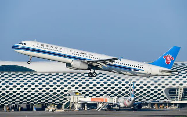 Bắt đầu từ ngày 2/1/2023, China Southern Airlines đã khai trương chuyến bay thẳng từ Thâm Quyến (Trung Quốc) đến Amsterdam (Hà Lan). Ảnh: GDToday