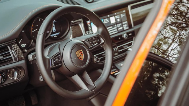 Tôi dành cả ngày hưởng Porsche Macan và đã hiểu vì sao người giàu mua xe không mấy để tâm tới thông số - Ảnh 17.