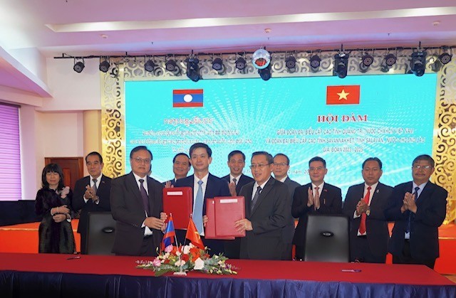 Ký kết văn bản thỏa thuận hợp tác giai đoạn 2023 - 2025 giữa 3 tỉnh Quảng Trị (Việt Nam) - Salavan - Savannakhet (Lào).