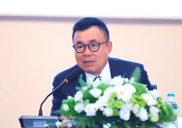 ĐHCĐ PAN Group: Ông Nguyễn Duy Hưng trả lời chất vấn khi cổ đông đòi “quyền lợi”