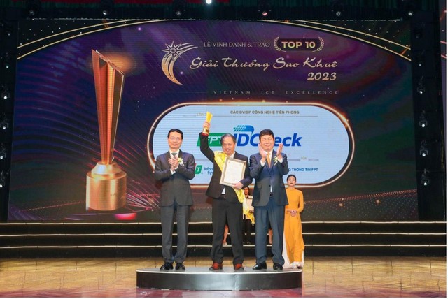 FPT.IDCheck được vinh danh trong Top 10 Giải thưởng Sao Khuê 2023.