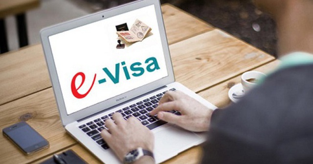 Gỡ vướng về cấp visa điện tử, chứng nhận tạm trú