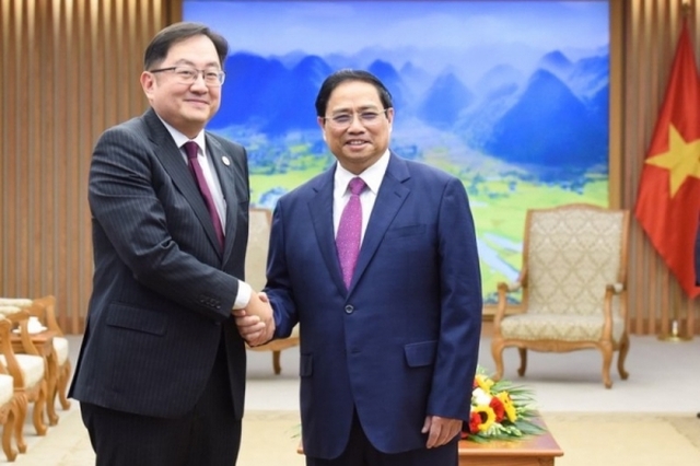 Thủ tướng Chính phủ Phạm Minh Chính tiếp Đại sứ Đặc mệnh toàn quyền Malaysia tại Việt Nam Dato' Tan Yang Thai nhân dịp bắt đầu nhiệm kỳ tại Việt Nam