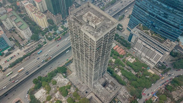 “Lận đận” số phận tòa tháp bỏ hoang hơn chục năm bên cạnh tòa Keangnam: Từng muốn bán trị giá hàng nghìn tỷ đồng nhưng không thành, nay “xin” hồi sinh