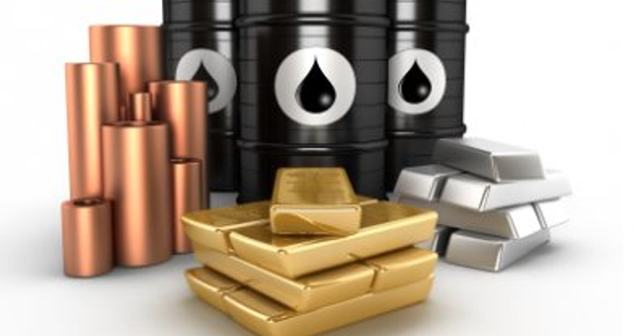 Thị trường ngày 13/5: Giá dầu, vàng, quặng sắt giảm, đồng bật tăng sau khi chạm mức thấp nhất 5 tháng