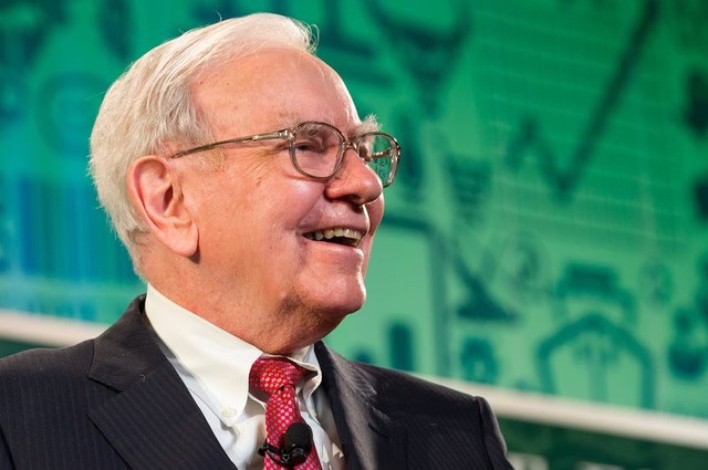 Từng nói 'luôn tin vào nước Mỹ', nhưng Warren Buffett đang đổ ngày càng nhiều tiền vào châu Á khiến giới đầu tư cũng ồ ạt 'chạy theo'