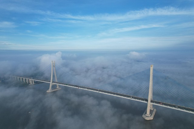 Cầu 5.700 tỷ có trụ tháp cao nhất, cọc khoan sâu nhất Việt Nam - Ảnh 1.