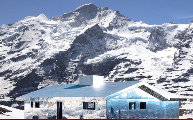 Kì lạ căn nhà có thể "tàng hình" theo cảnh quan và thời tiết ở Thụy Sĩ