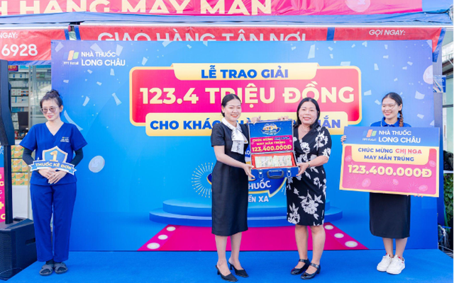 FPT Long Châu ‘chơi lớn’ khi tặng 123.400.000 đồng để tri ân khách hàng