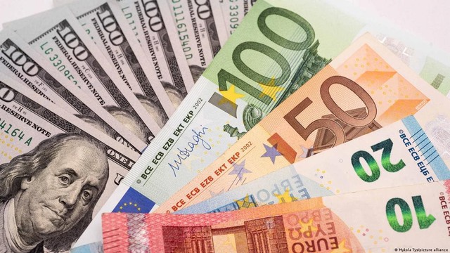 Euro T ng M nh L n Cao Nh t 15 N m So V i ng Y n V 5 Tu n So V i USD 