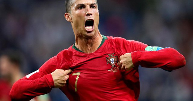 Được triệu tập lên tuyển ở tuổi 38, Ronaldo hướng đến cột mốc đáng nhớ